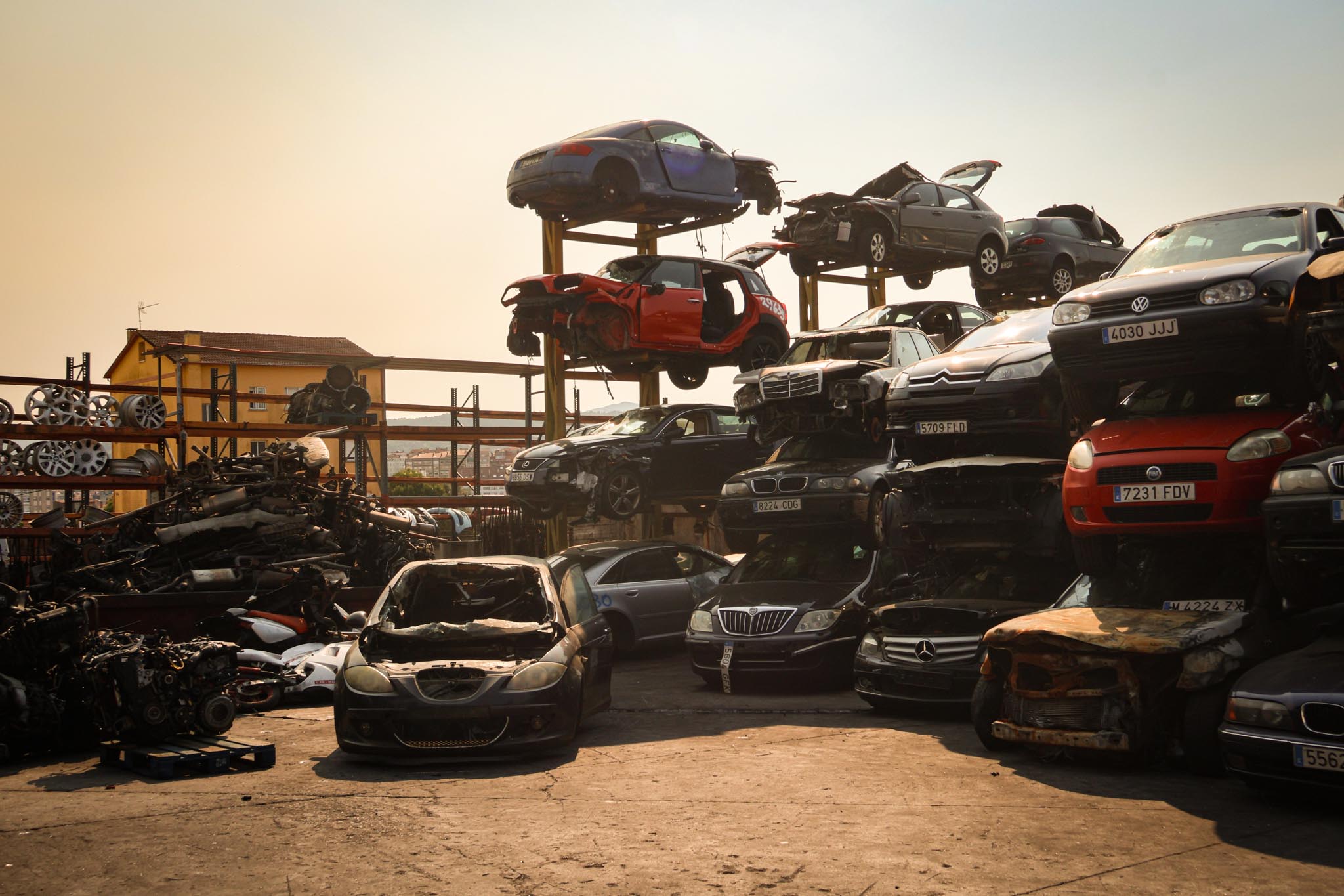 automociones-catoira-compramos-tu-coche-siniestrado-averiado-en-vigo